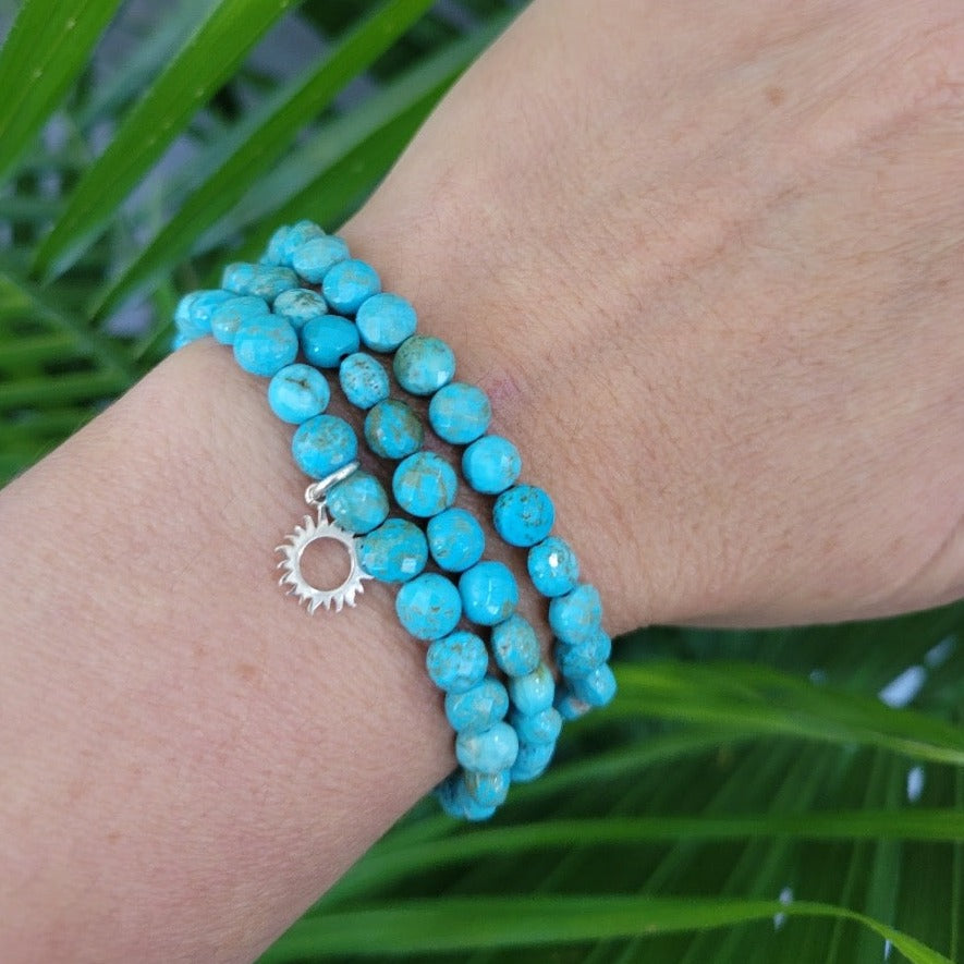 Turquoise Coin Bead Stretch Bracelet